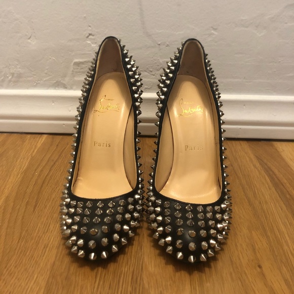 Christian Louboutins Bianca Black Spiked Heels - Picture 2 of 8